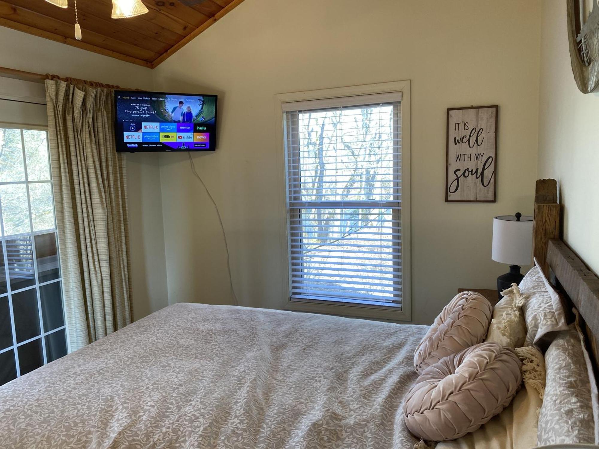 Gray'S Place On Cosby Creek - 2 Bedrooms, 2 Baths, Sleeps 6 Home Kültér fotó